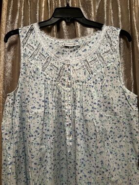 Eileen West White Sleeveless Floral Cotton Nightgown with Blue Print